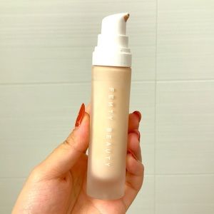 Fenty Beauty Foundation.